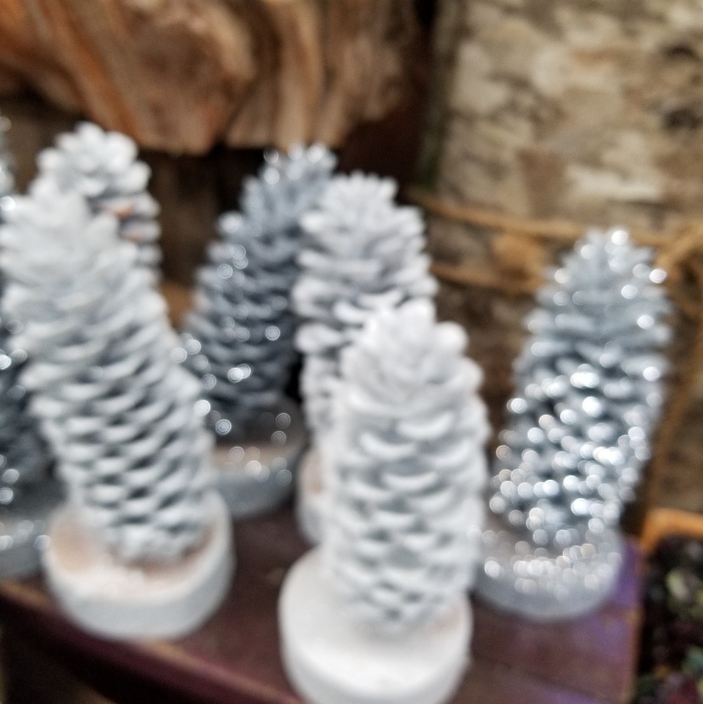 Christmas Cones Glittered Deco